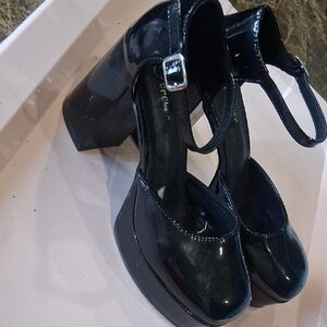 Elegant Black Platform Mary Jane Heels